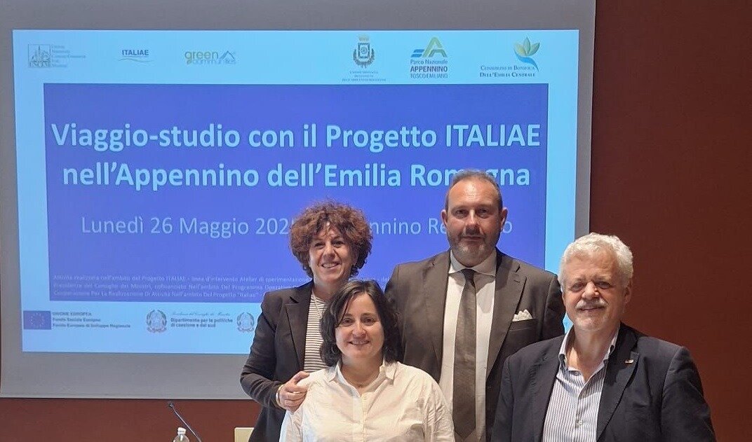 il presidente, Stefano Rossi, insieme a Emanuela Dutto, Maria Laura mandrilli e Luca Lo Bianco